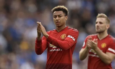 Fan Man Utd tôn vinh hành động của hai ngôi sao "cây nhà lá vườn"