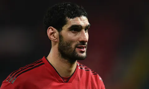 Fellaini phá vỡ im lặng sau khi rời M.U không kèn không trống