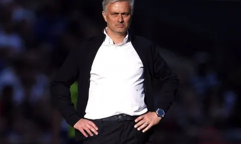 Ferdinand nói lời cay đắng về MU, chỉ ra điểm khó bì kịp so với Chelsea và Liverpool