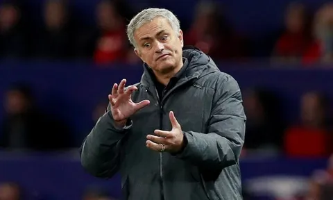 Ferdinand trách Mourinho không chịu sử dụng bộ 3 này