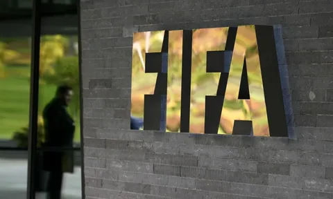 FIFA trừng phạt cựu Chủ tịch Liên đoàn bóng đá Gambia vì tham nhũng