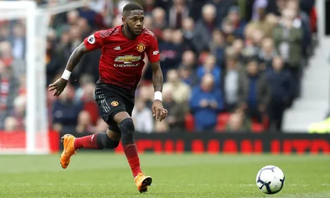 Man Utd thắng dễ Reading, một cầu thủ vẫn bị chỉ trích nặng nề