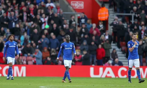 Gần 60 năm, Everton mới tệ thế này