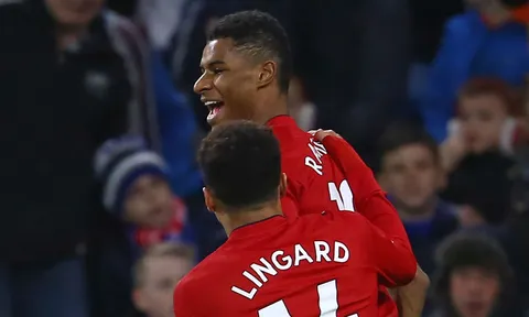 Gặp Huddersfield, Man Utd ra sân với đội hình nào?