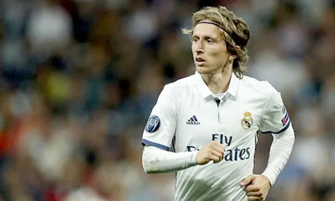 Gặp lại Tottenham, Luka Modric thể hiện ra sao?