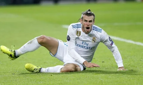 Gareth Bale lại chấn thương: Cái lắc đầu của Perez