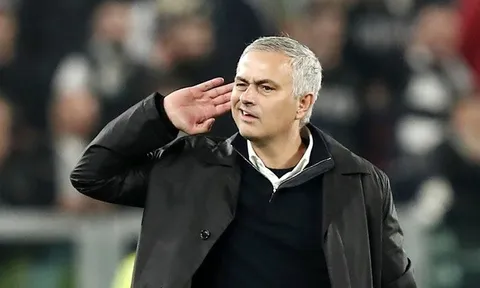 Gary Neville: 'Tôi thích cách mà ông ấy ăn mừng'