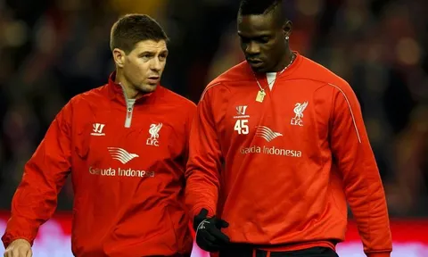 Gerrard: "Mourinho đã đúng về Balotelli"