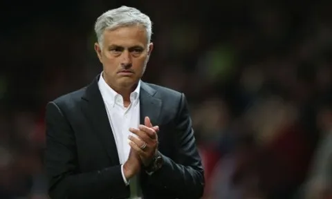 HLV Mourinho XÁC NHẬN tin không thể vui hơn cho NHM Man Utd