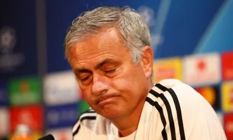 Đến đội bóng hạng Nhất cũng troll Man Utd và Mourinho