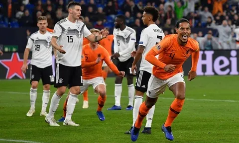 7 trung vệ có thể thay thế tiền đạo cắm khi cần: "Lá chắn thép" của Liverpool