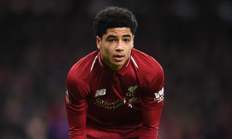 Tiết lộ: Gây sốc với Salah, sao 16 tuổi khiến cả đội Liverpool bàng hoàng
