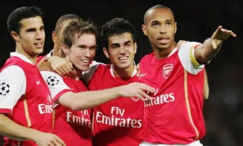 Nóng! Huyền thoại vĩ đại Arsenal ra tay, Fabregas "lật kèo" Milan