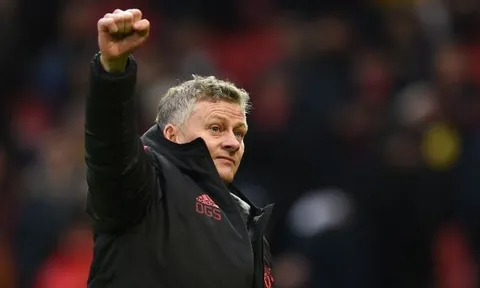 Carragher ca ngợi quyết định to lớn của Solskjaer