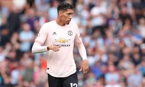 Fan Man Utd biết vì sao Smalling "lột xác" trước Watford