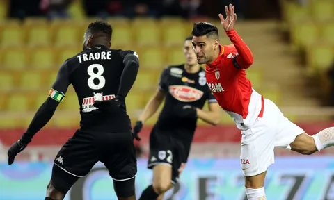 Ghi bàn từ phút thứ 2, Falcao giúp Monaco tạm chiếm ngôi nhì