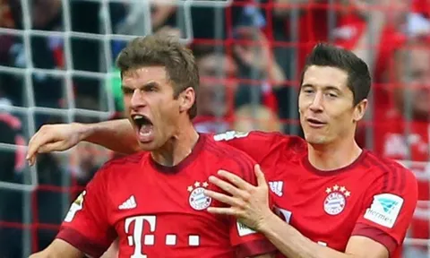 Giành danh hiệu đầu tiên trong mùa giải, Muller đưa Lewandowski lên "tận mây xanh"