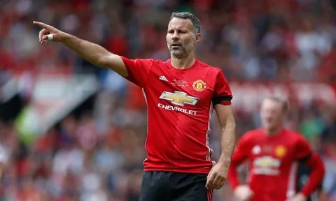 Giggs: 'Man City không phải Arsenal mùa giải 2003/04'