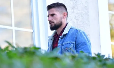 Giroud lo âu trong ngày tuyển Pháp hội quân