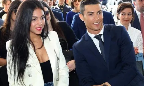 Giữa tâm bão, bạn gái của Ronaldo lên tiếng về cáo buộc hiếp dâm
