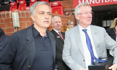 Giúp Solskjaer nhưng Sir Alex có lý do bí mật để từ chối Mourinho