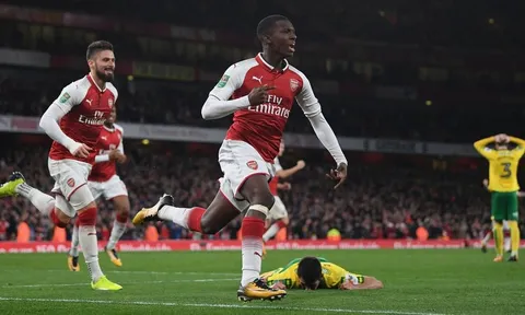 Góc Arsenal: Khi Wenger bảo vệ Eddie Nketiah