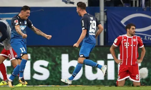 Góc HLV Nguyễn Văn Sỹ: Phòng thay đồ của Bayern Munich có vấn đề?