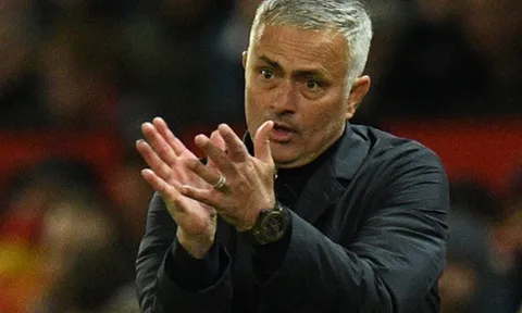 Góc Man Utd: 5 sơ đồ chiến thuật Mourinho có thể sử dụng để "trị" Chelsea