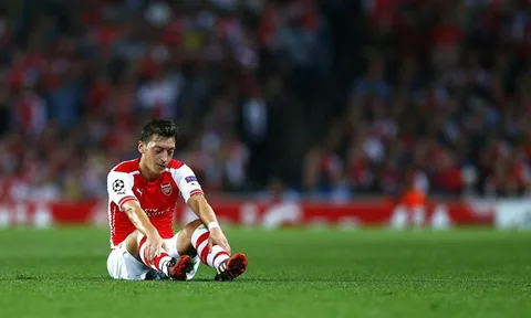 Góc nhìn: Tương lai nào cho Mesut Ozil?