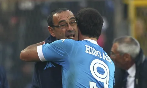 Không nghi ngờ! Higuain sinh ra là dành cho Sarri