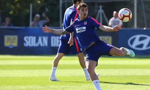 Griezmann luyện 'độc chiêu', sẵn sàng bắn hạ Kền kền trắng