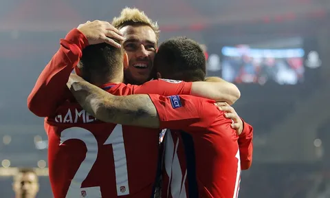 Griezmann rực sáng, Atletico Madrid đội mồ sống dậy