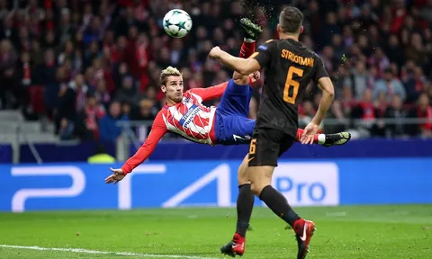Griezmann vẽ siêu phẩm: Cả thế giới trầm trồ