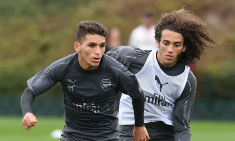 Guendouzi TIẾT LỘ bí quyết đẩy Torreira lên ghế dự bị Arsenal