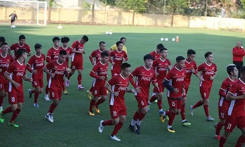 Ông Hải “lơ”: “Tuyển Việt Nam sợ gì Thái Lan, vô địch AFF Cup thôi!”