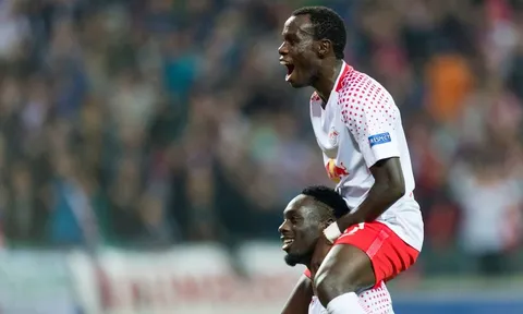 Hạ Porto, ngựa ô Bundesliga có "lần đầu tiên" tươi đẹp