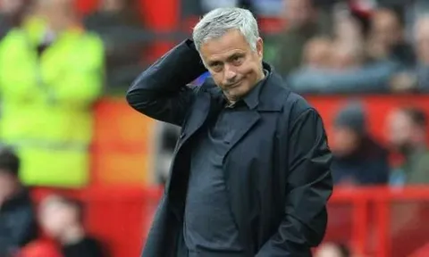 Hàng công chơi tệ hại, Mourinho nên nghĩ tới người này