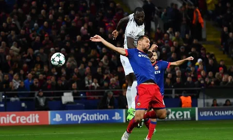 Hàng công thăng hoa, Man Utd đè bẹp CSKA Moscow nơi đất khách