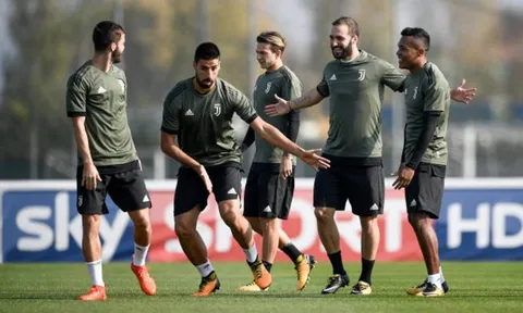 'Hàng hiệu' Higuain cười thả ga cùng đồng đội trước ngày rời Italia