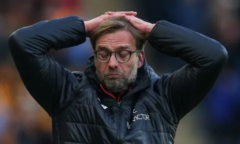 Hàng thủ "tan hoang", Klopp dùng ai để chống lại Man Utd?