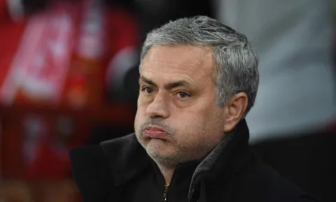Hàng thủ thảm họa, Jose Mourinho săn hàng Ligue 1
