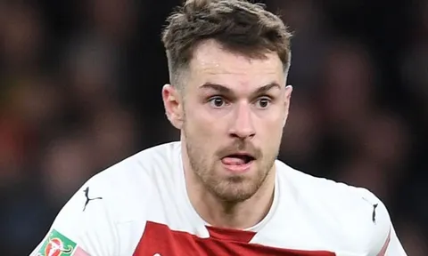 Hàng tiền vệ gặp hạn, Juventus quyết có sớm Ramsey