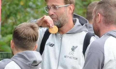 Hành động cho thấy Klopp đang nôn nóng hạ Tottenham hơn bao giờ hết