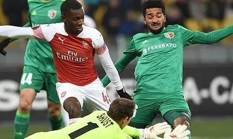 Hành động phản cảm, "thần đồng" Arsenal bị huyền thoại chê ích kỷ