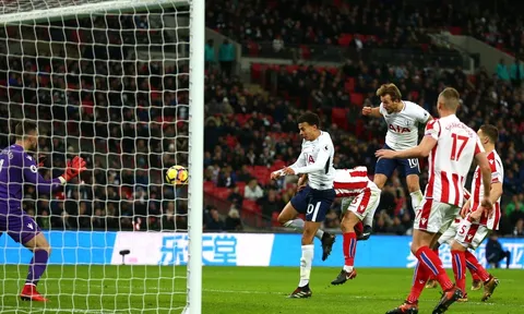 Harry Kane ghi bàn như huyền thoại, Spurs hủy diệt Stoke City