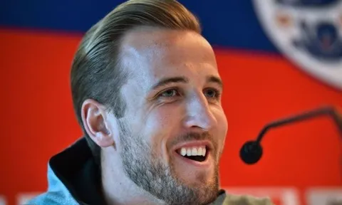 Harry Kane nói điều BẤT NGỜ về pha bóng Ramos "bẻ vai" Salah