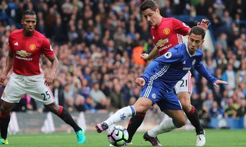 Hazard khiêu vũ cùng Chelsea: MU, hãy đợi đấy!