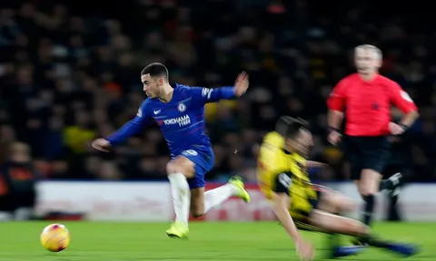 Hazard "lăng ba vi bộ" và những khoảnh khắc đẹp nhất vòng 19 Premier League