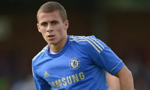 Hazard: "Chơi ở đội bóng khác sẽ tốt hơn cho tôi"