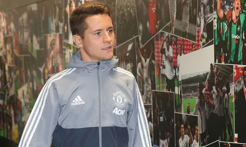 Herrera cảnh báo M.U về Stoke City